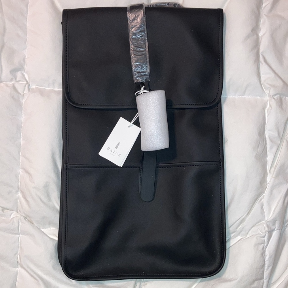 NWT Rains waterproof backpack in black